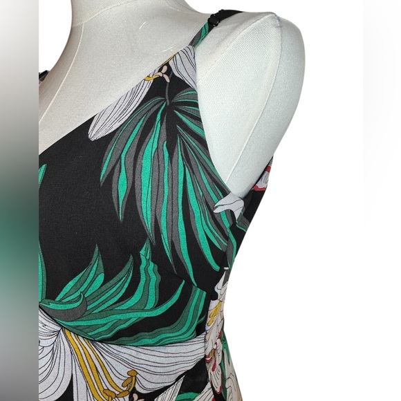 Guess Black and Green Floral Jumpsuit - Picture 4 of 9